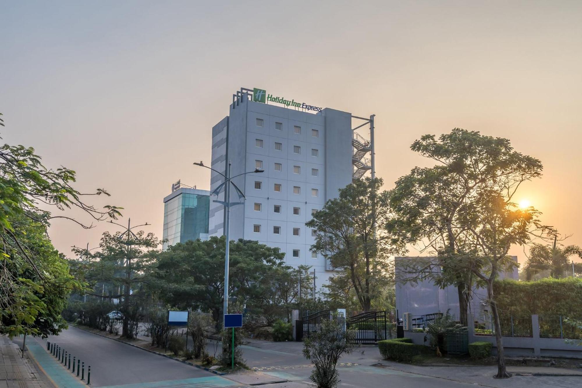 Holiday Inn Express Kolkata New Town By Ihg Kültér fotó